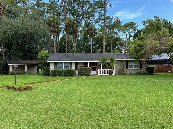 316 E Crystal Dr, Sanford, FL 32773