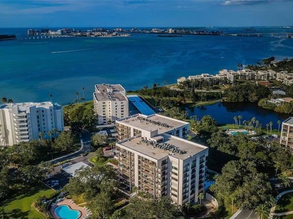 150 Belleview Blvd APT 403, Belleair, FL 33756