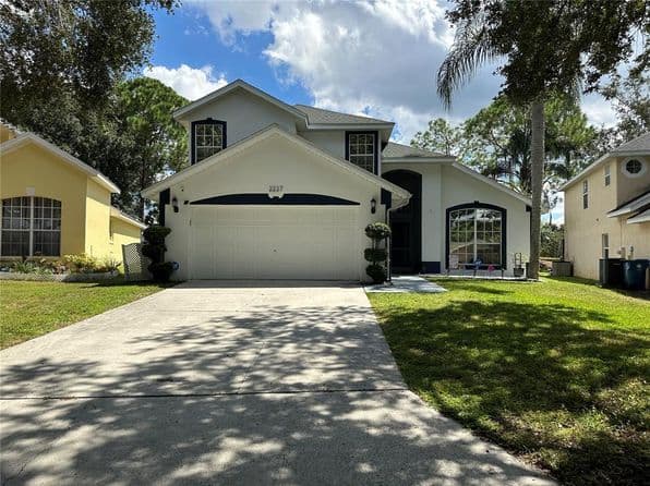 2227 Mallory Cir, Haines City, FL 33844