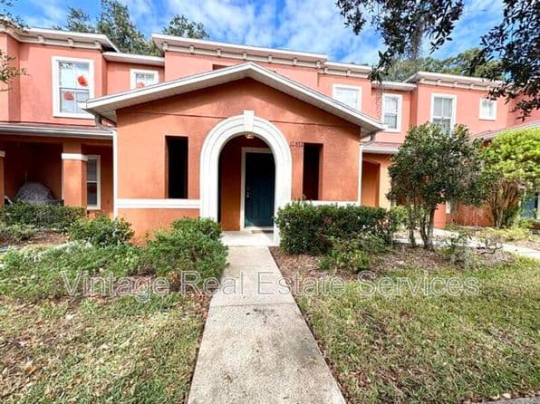 10812 Kensington Park Ave, Riverview, FL 33578