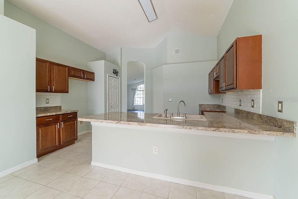 1008 Casterton Cir, Davenport, FL 33897 - Thumbnail 6