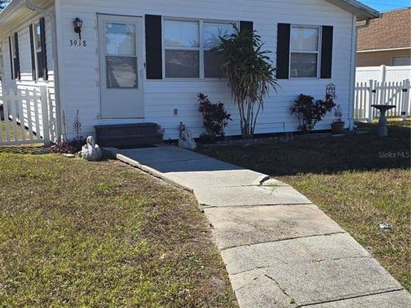 3918 W Robson St, Tampa, FL 33614