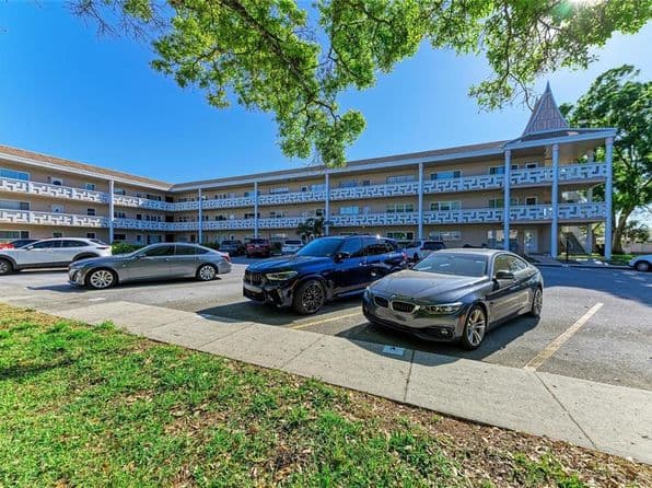 2435 Sumatran Way APT 35, Clearwater, FL 33763