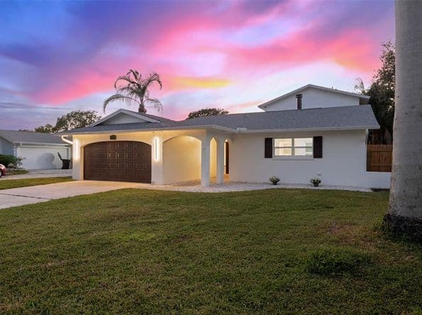 5700 Venetian Blvd NE, Saint Petersburg, FL 33703