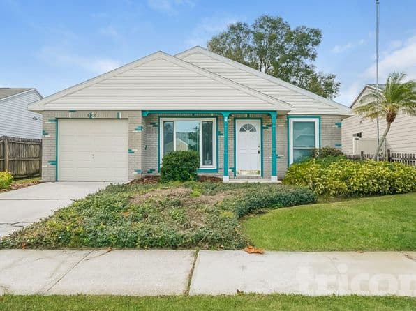 8306 Riverboat Dr, Tampa, FL 33637