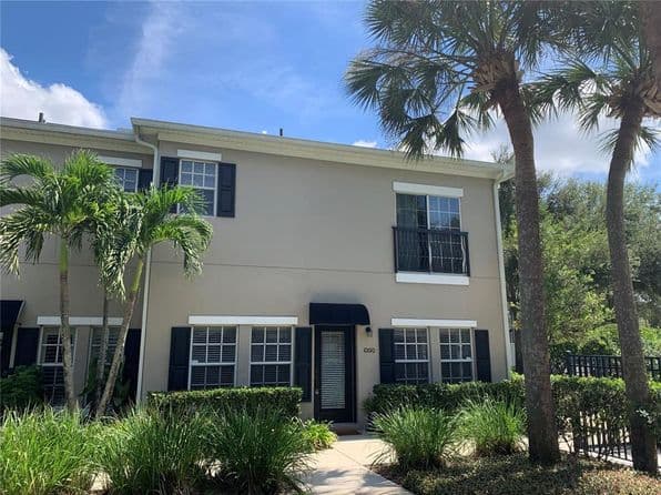 10010 Old Haven Way, Tampa, FL 33624