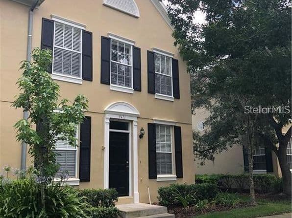 9421 W Park Village Dr, Tampa, FL 33626