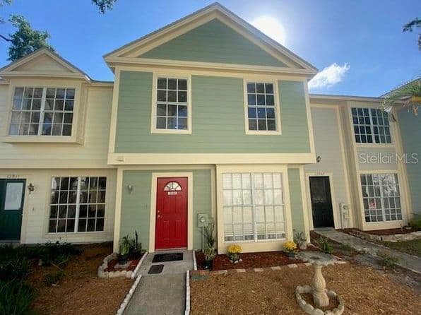 13909 Fletchers Mill Dr, Tampa, FL 33613