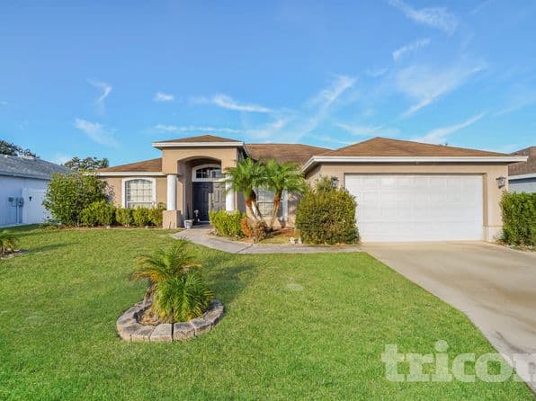 7152 Summit Dr, Winter Haven, FL 33884