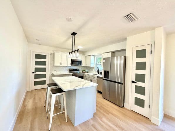 3206 Las Brisas Dr, Riverview, FL 33578