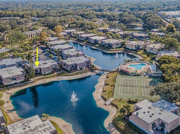 15314 E Pond Woods Dr, Tampa, FL 33618