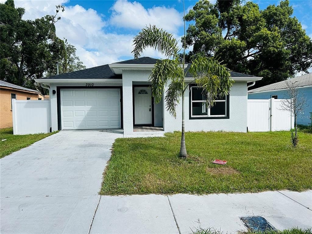3910 E Genesee St, Tampa, FL 33610