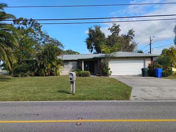 1300 Michigan Blvd, Dunedin, FL 34698