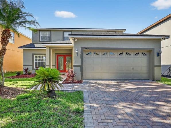 8840 Cameron Crest Dr, Tampa, FL 33626